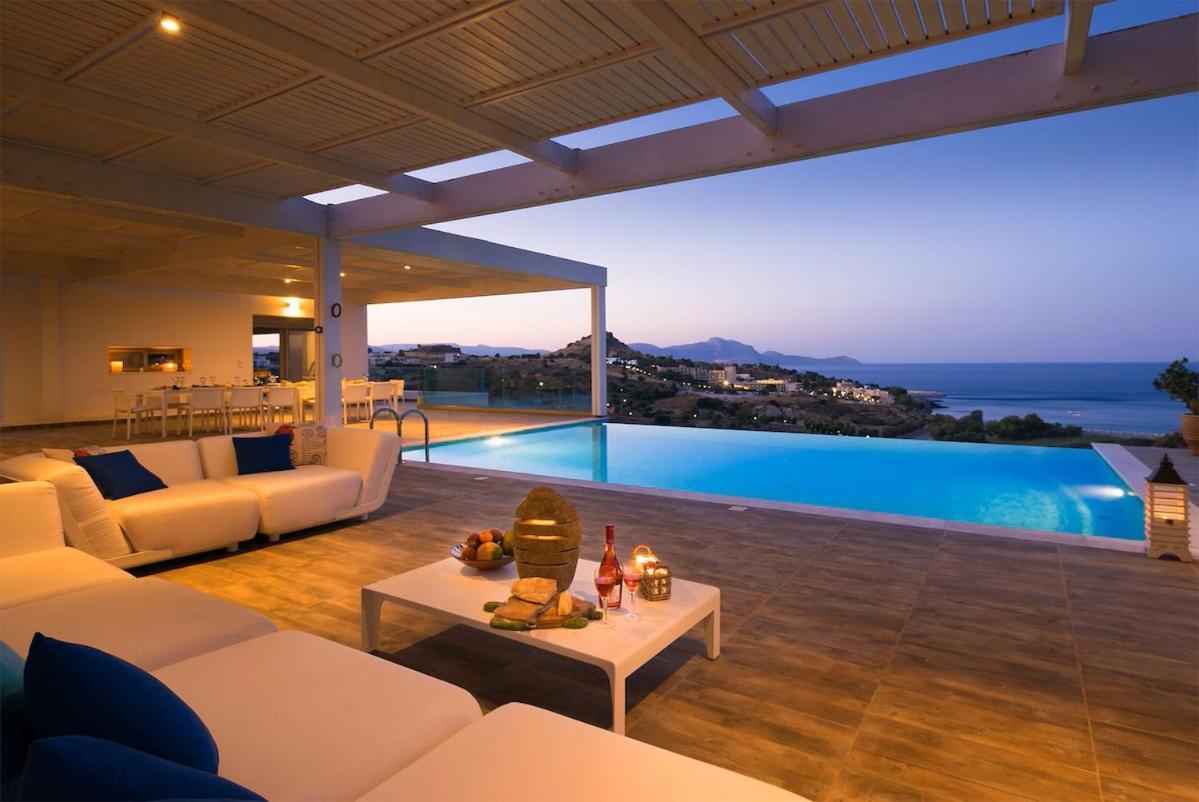 Villa Luxury Oceania With Private Infinity Pool *