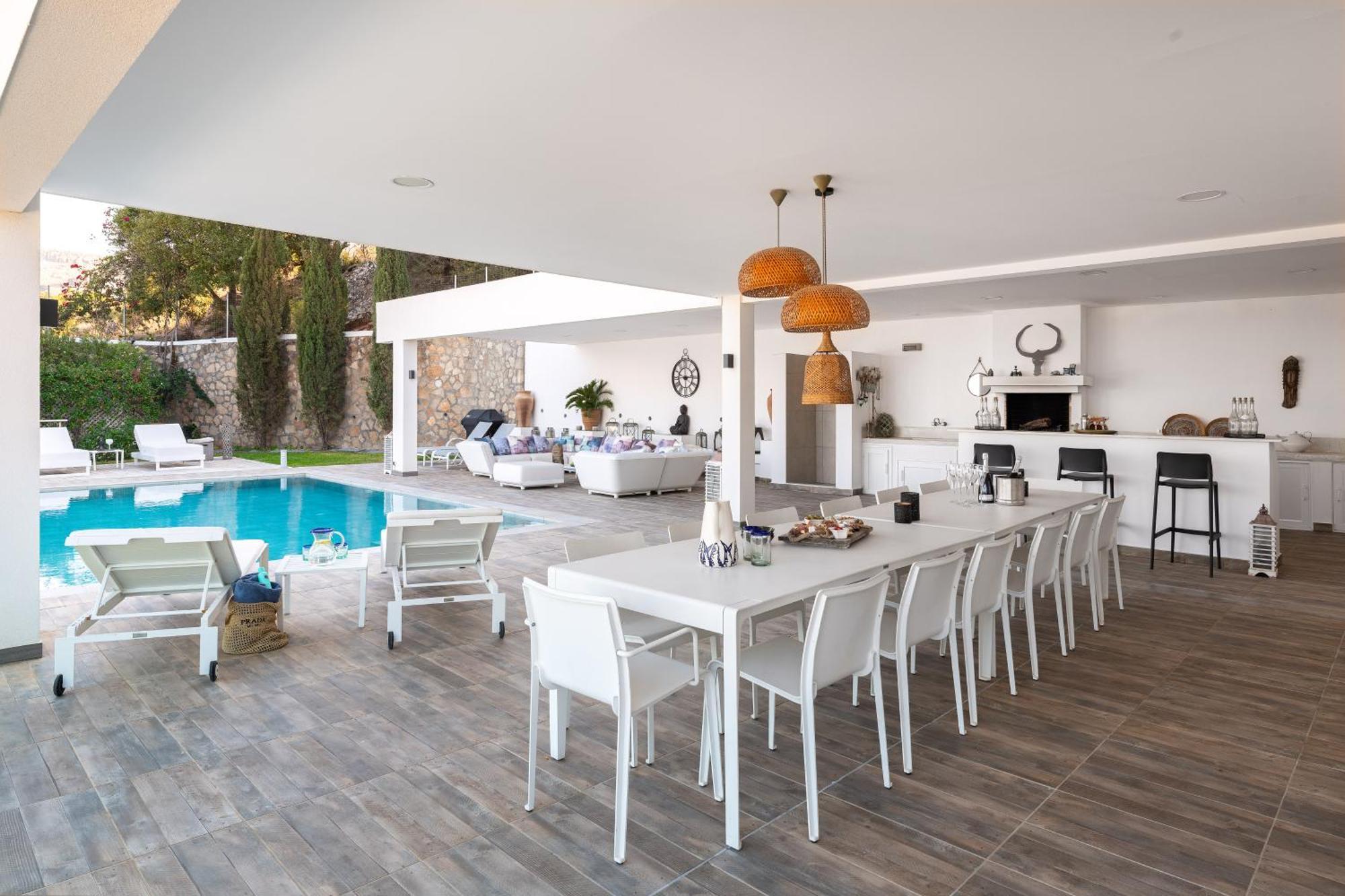 Luxury Oceania With Private Infinity Pool *